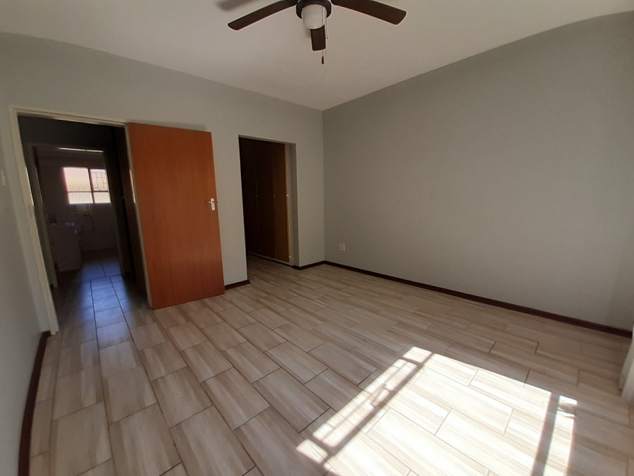 To Let 3 Bedroom Property for Rent in Potchefstroom North North West